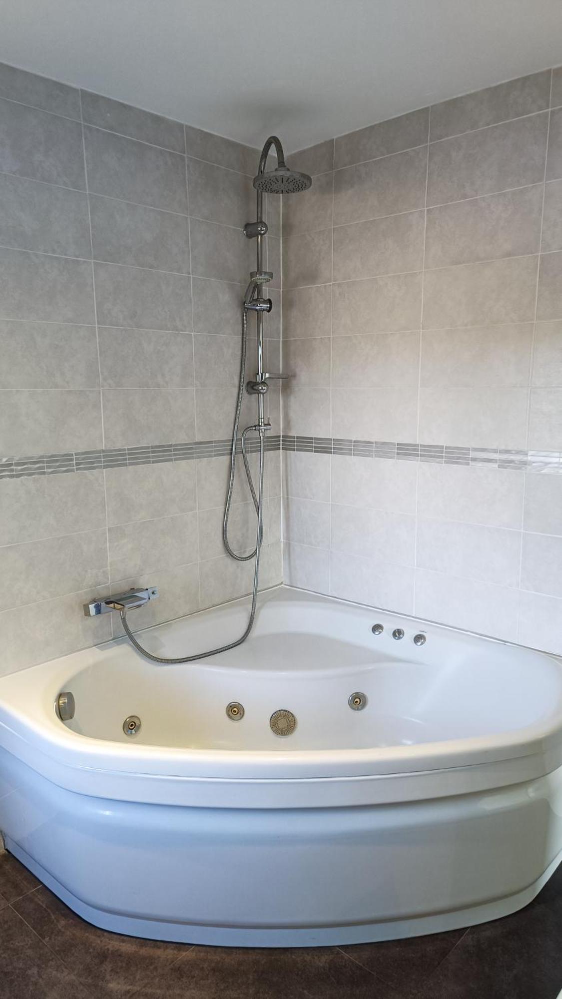 U Casone, B&W Modern Apartment, Spa, Wifi, Air-Conditioning, Free Parking, Decreasing Prices Aghione Eksteriør bilde